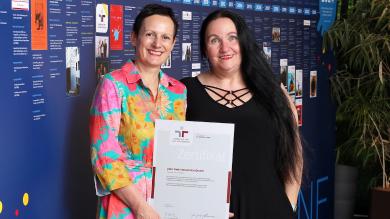 
		Meike Bukowski und Alexa Ahmad audit berufundfamilie
	